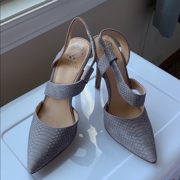Vince Camuto Heels Size 7 - Picture 1 of 6